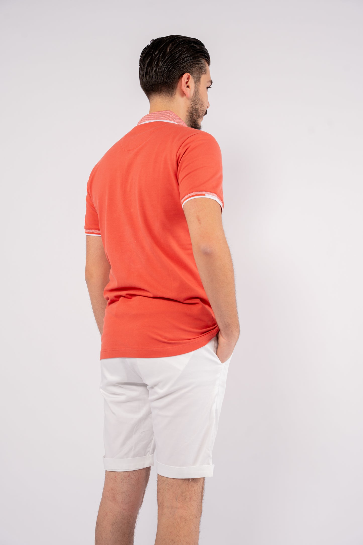 BRICK BUTTON COLLAR POLO