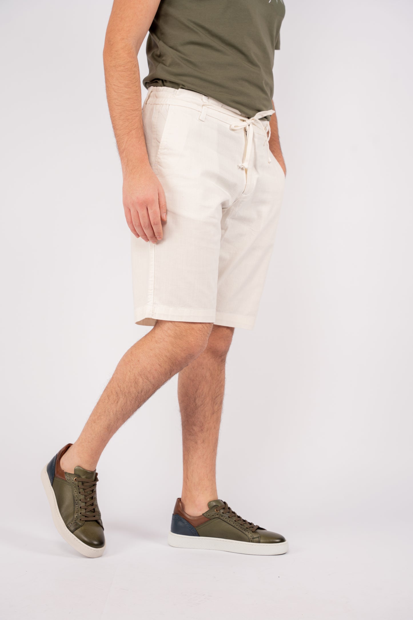 WHITE LINEN SHORT