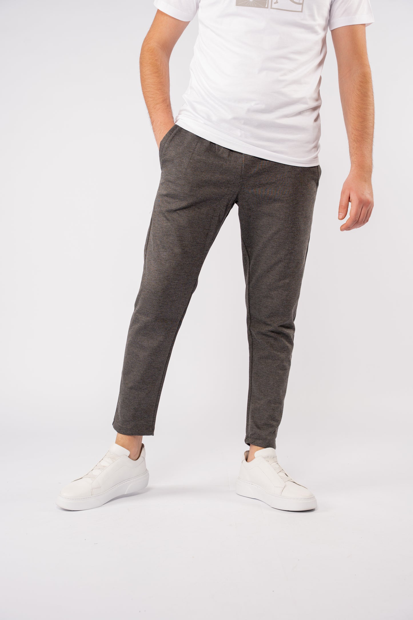 DARK GREY SLIMFIT SWEATPANT