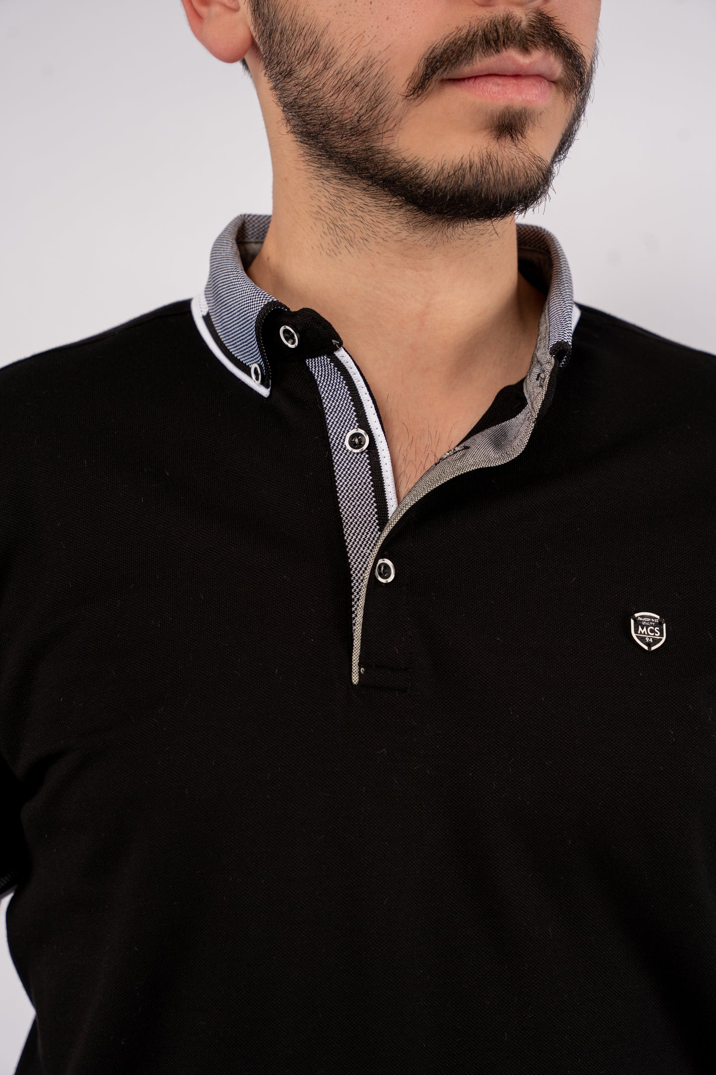 BLACK BUTTON COLLAR POLO