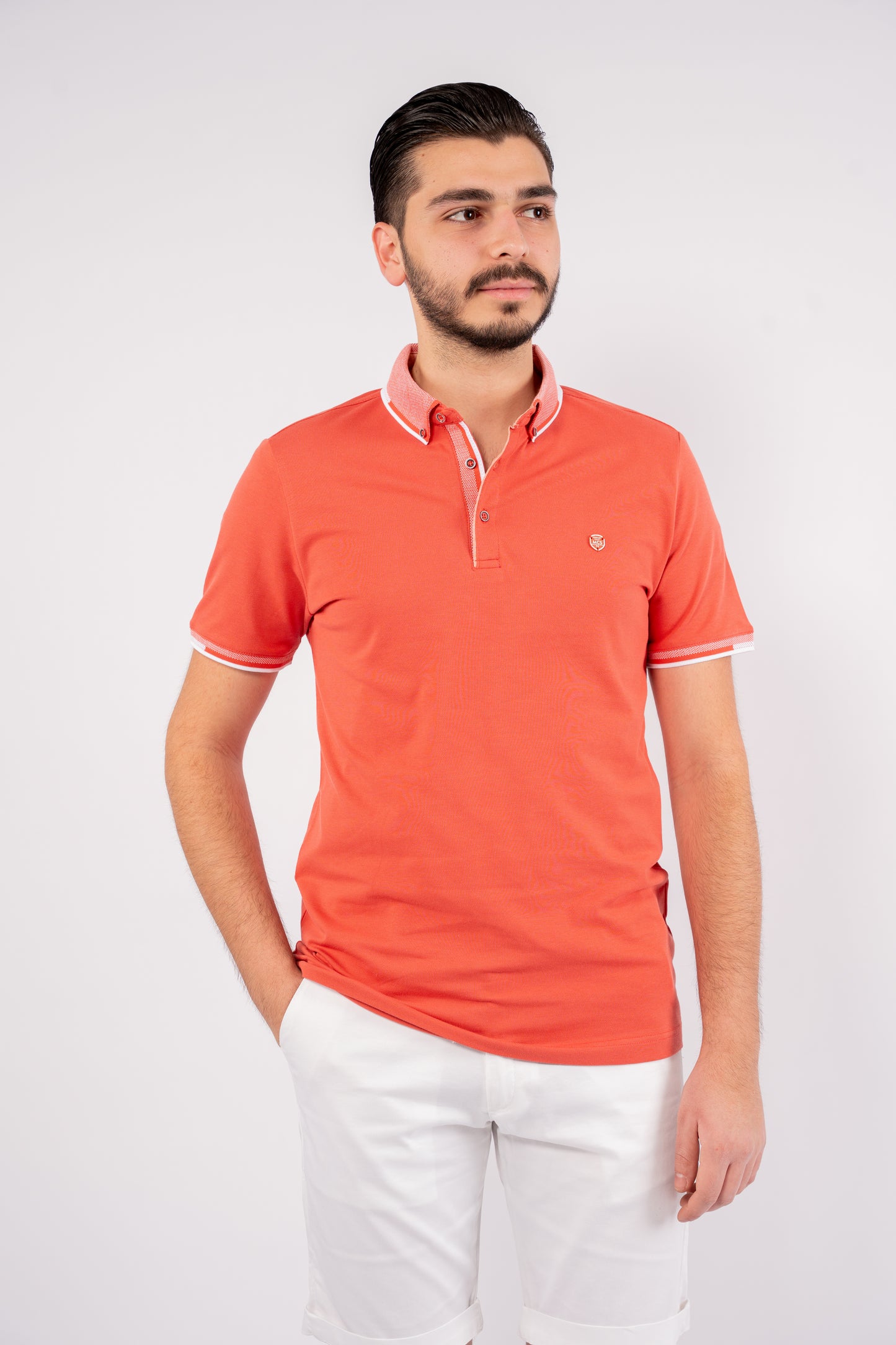 BRICK BUTTON COLLAR POLO