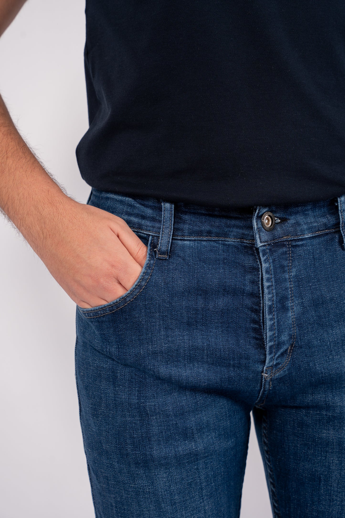 NAVY SLIM FIT DENIM
