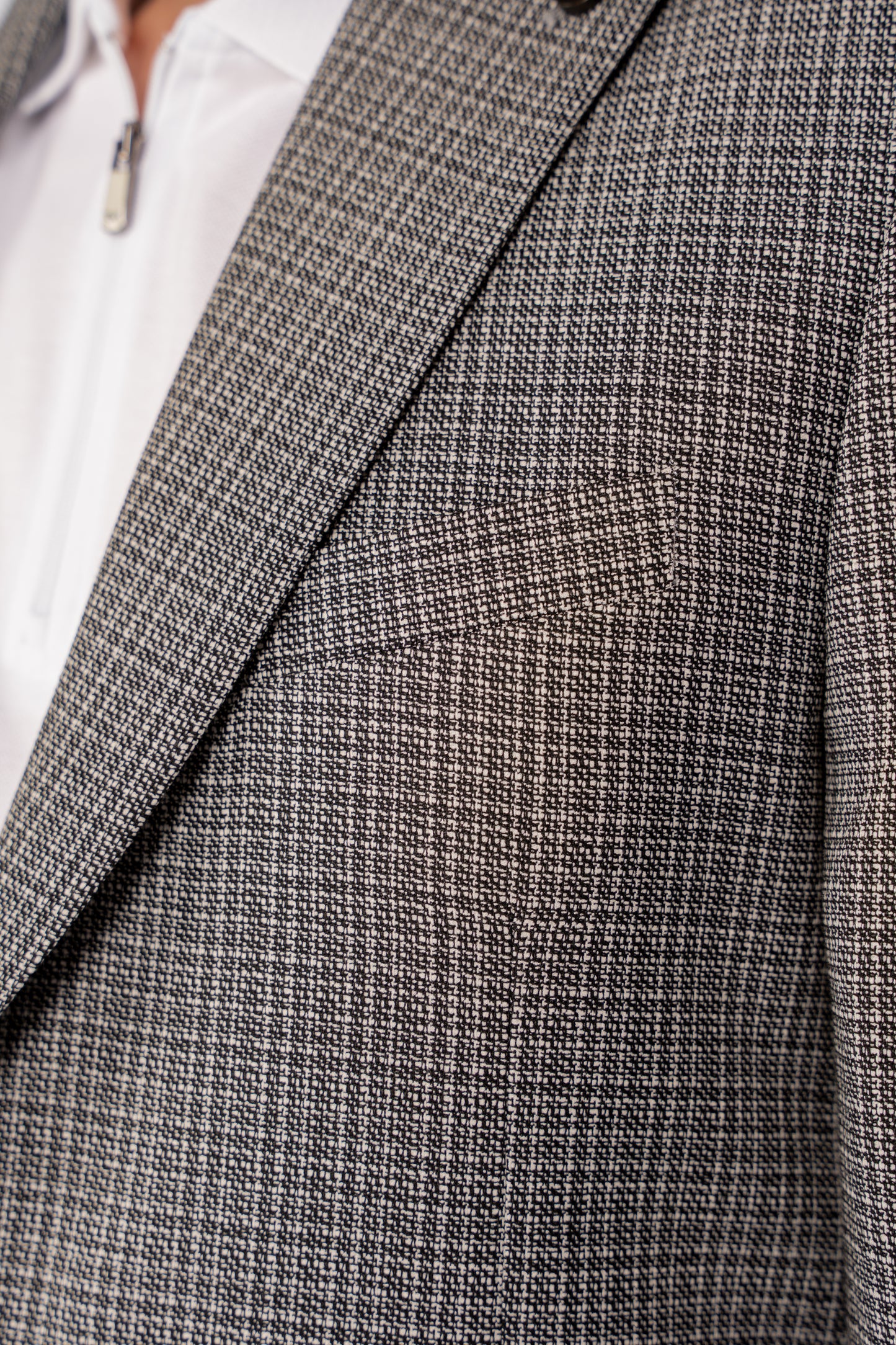 BLACK URBAN GRID BLAZER