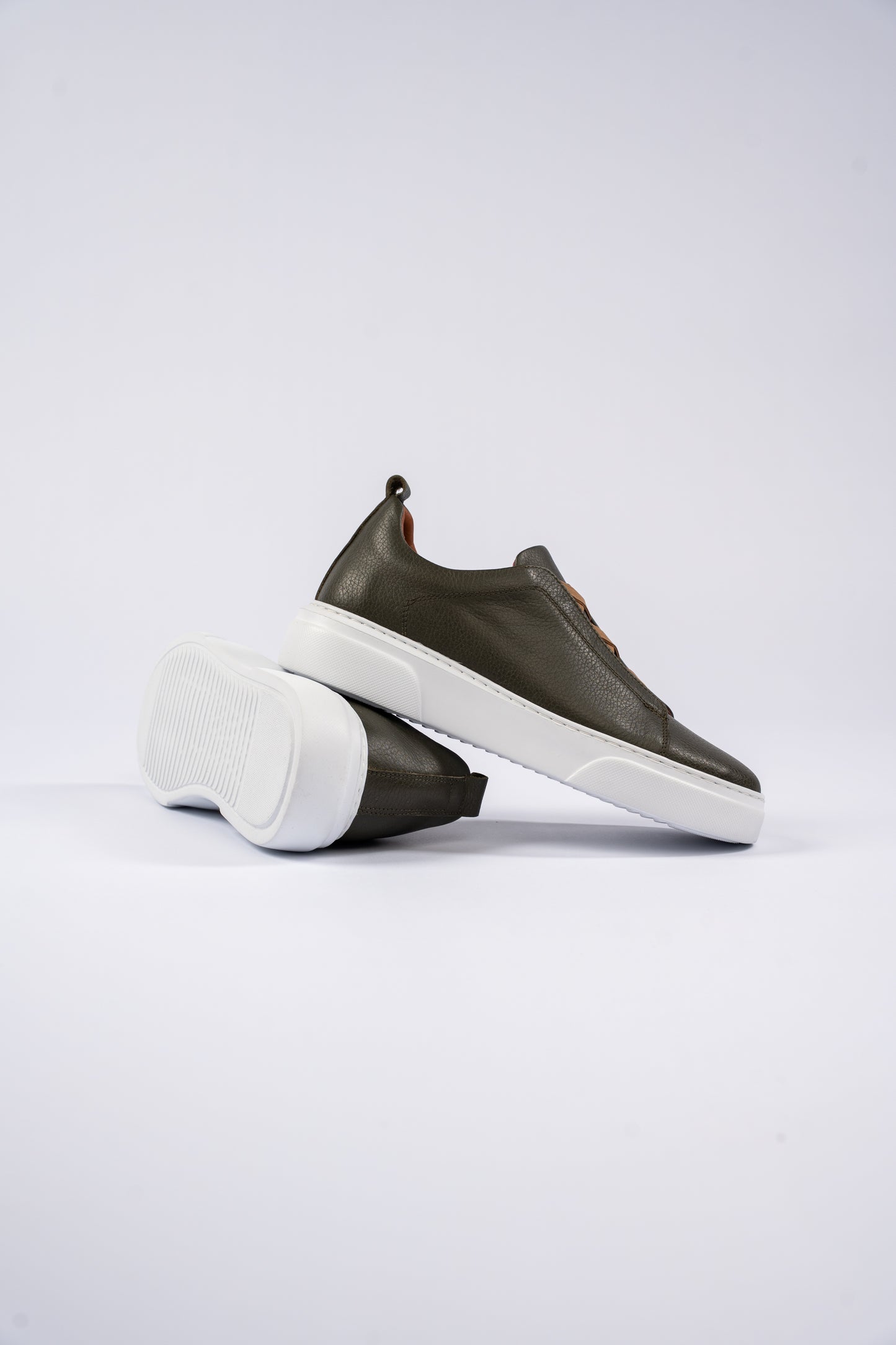 OLIVE ELASTIC SNEAKER