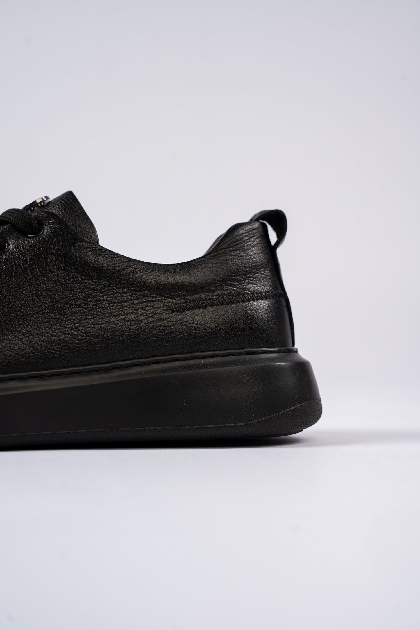 BIG SIZE FULL BLACK SNEAKER