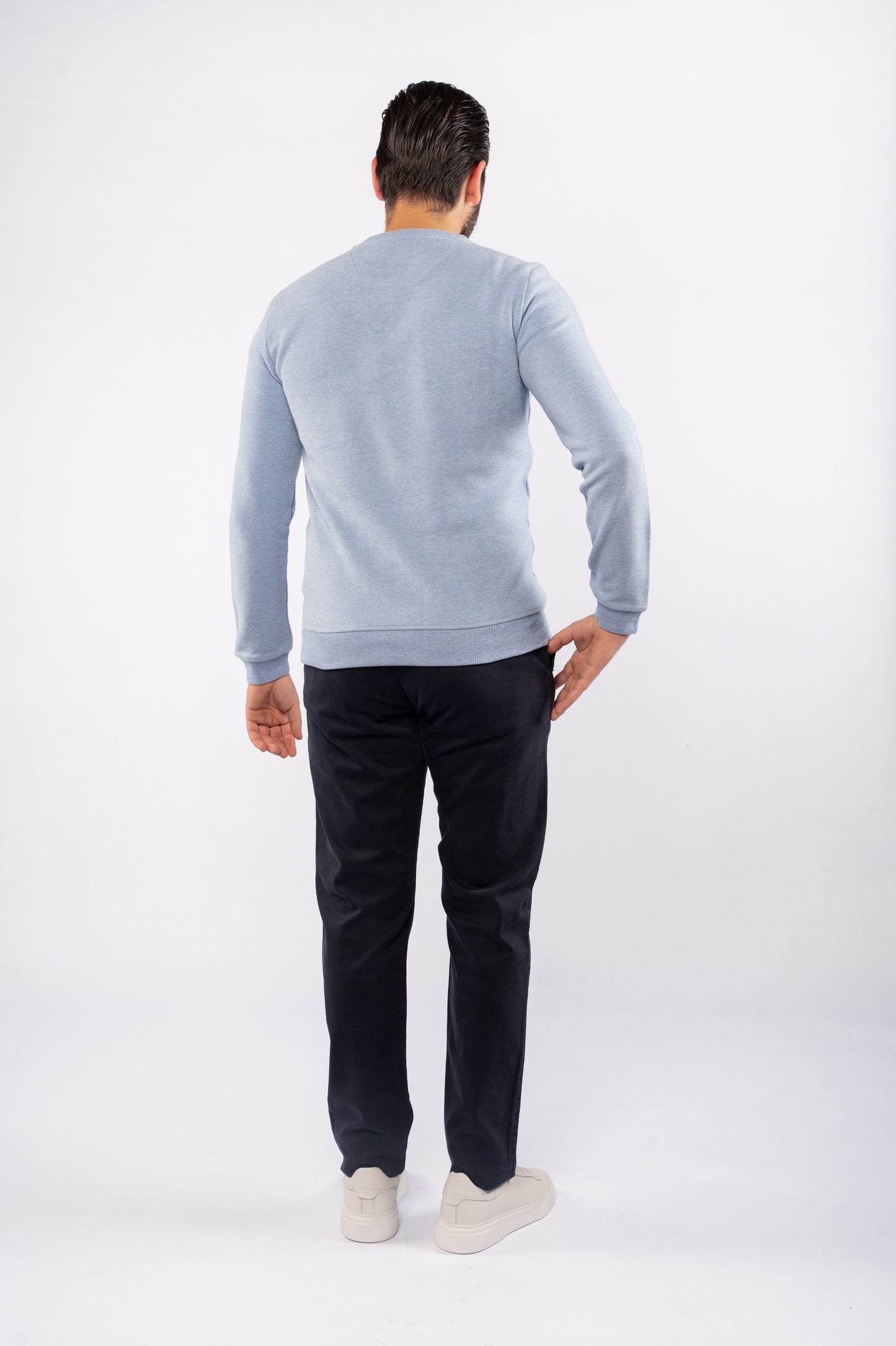 BLUE SELANIK ROUNDNECK SWEATER