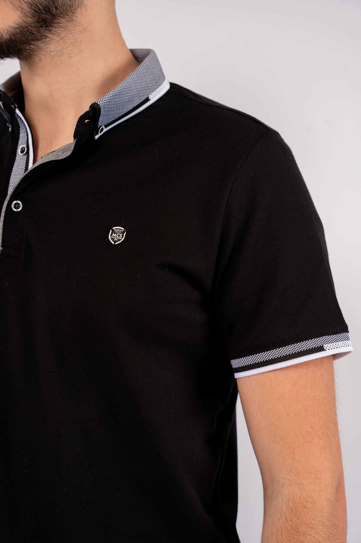 BLACK BUTTON COLLAR POLO