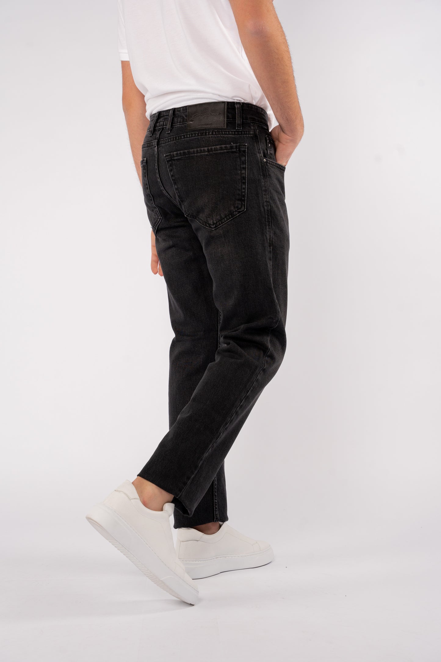 DARK GREY REGULAR FIT DENIM