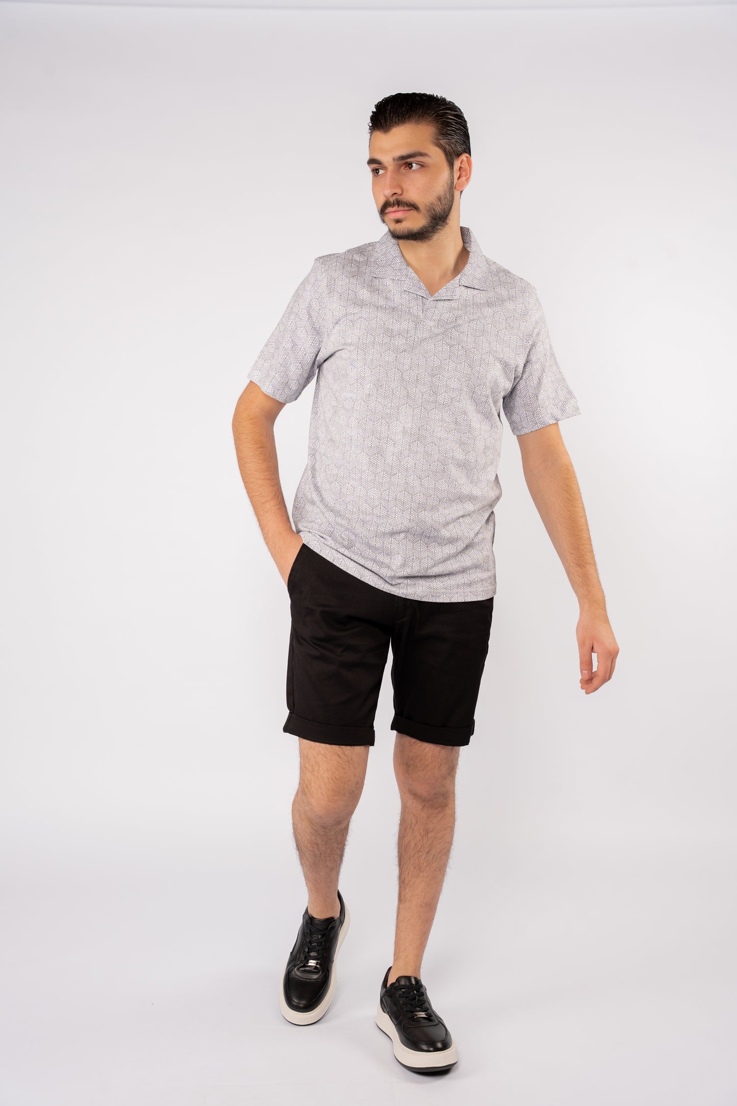 GREY GEOMETRIC PATTERN POLO TSHIRT