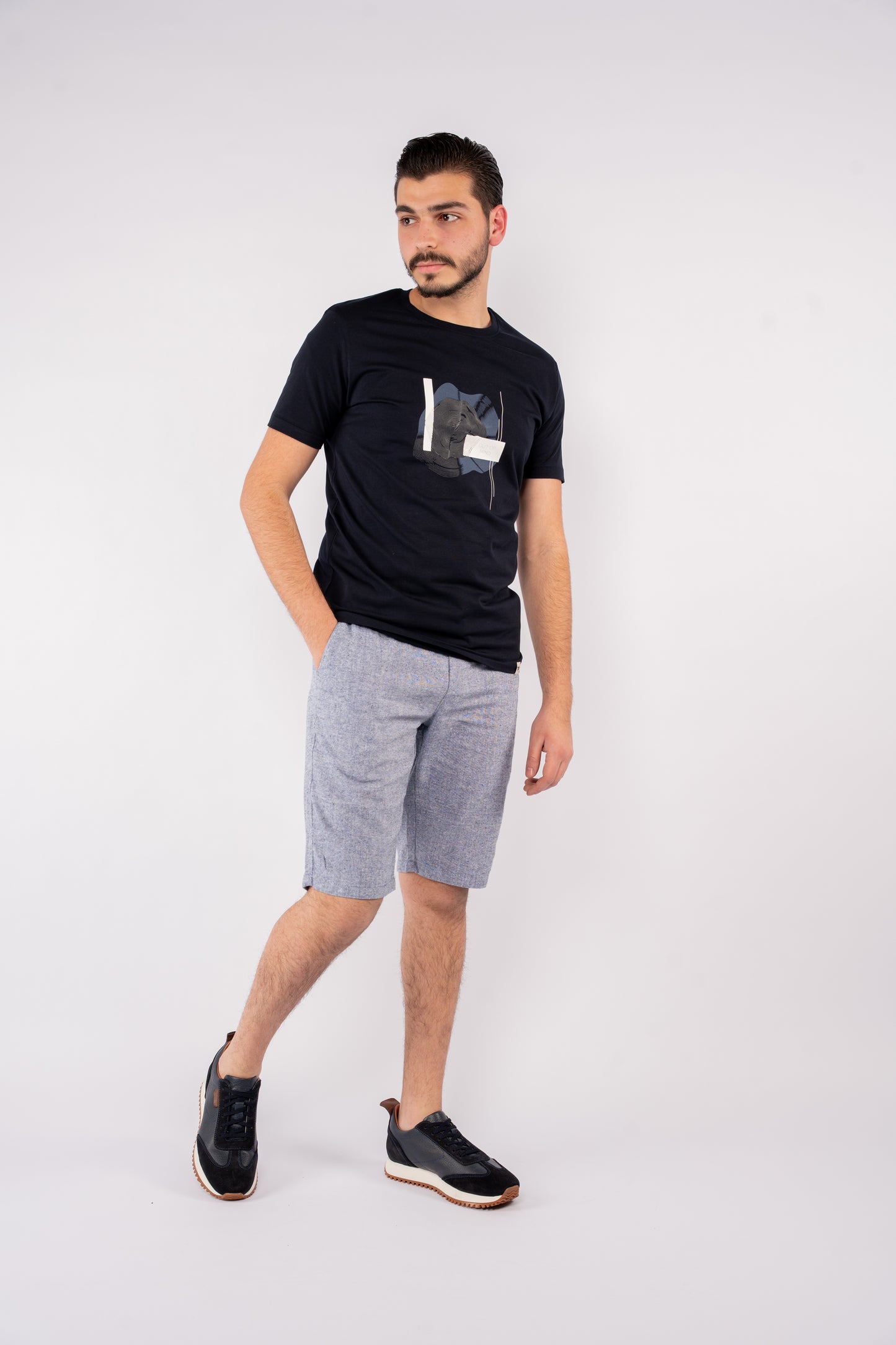 NAVY PATTERNED TSHIRT