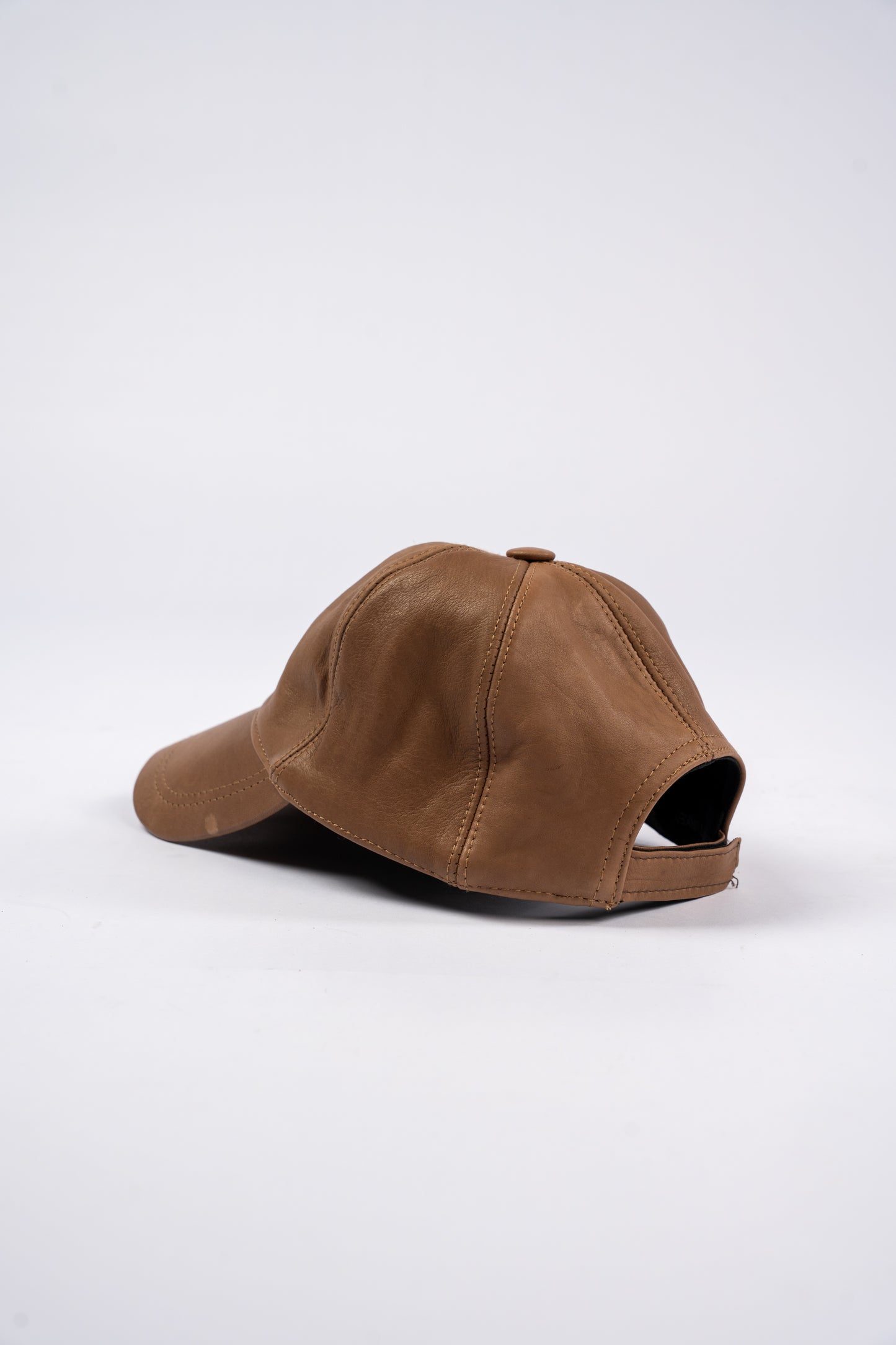 HAVANA LEATHER CAP