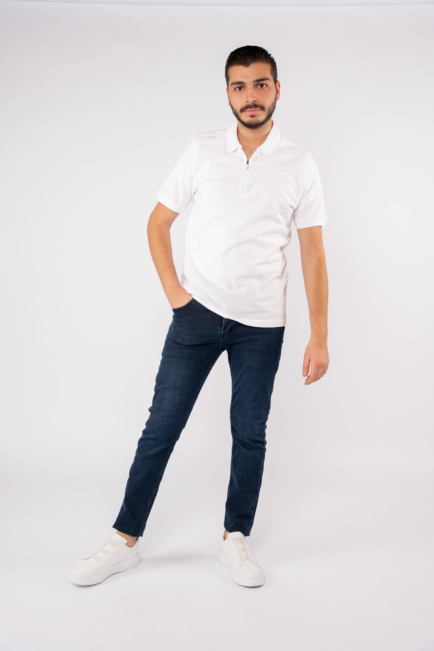 WHITE PIQUET ZIPPER POLO
