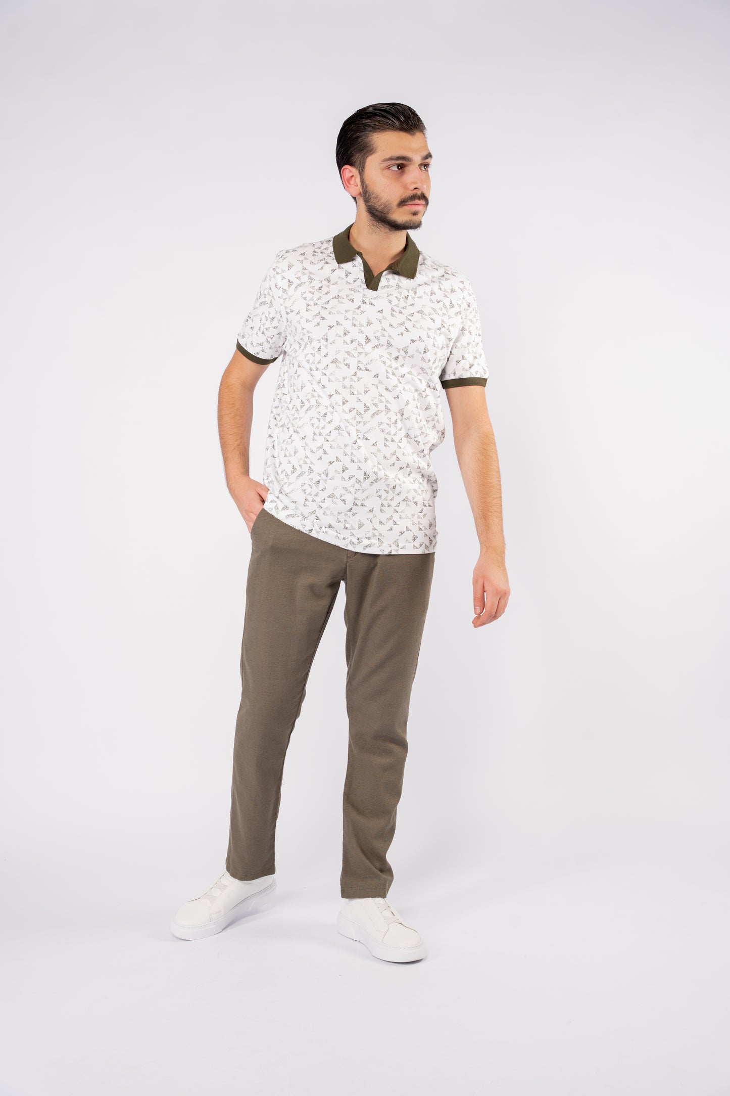 OLIVE GEOMETRICAL POLO