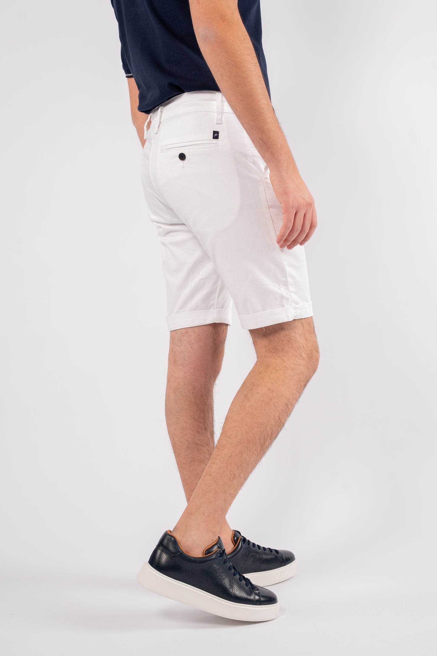 WHITE CASUAL SHORT