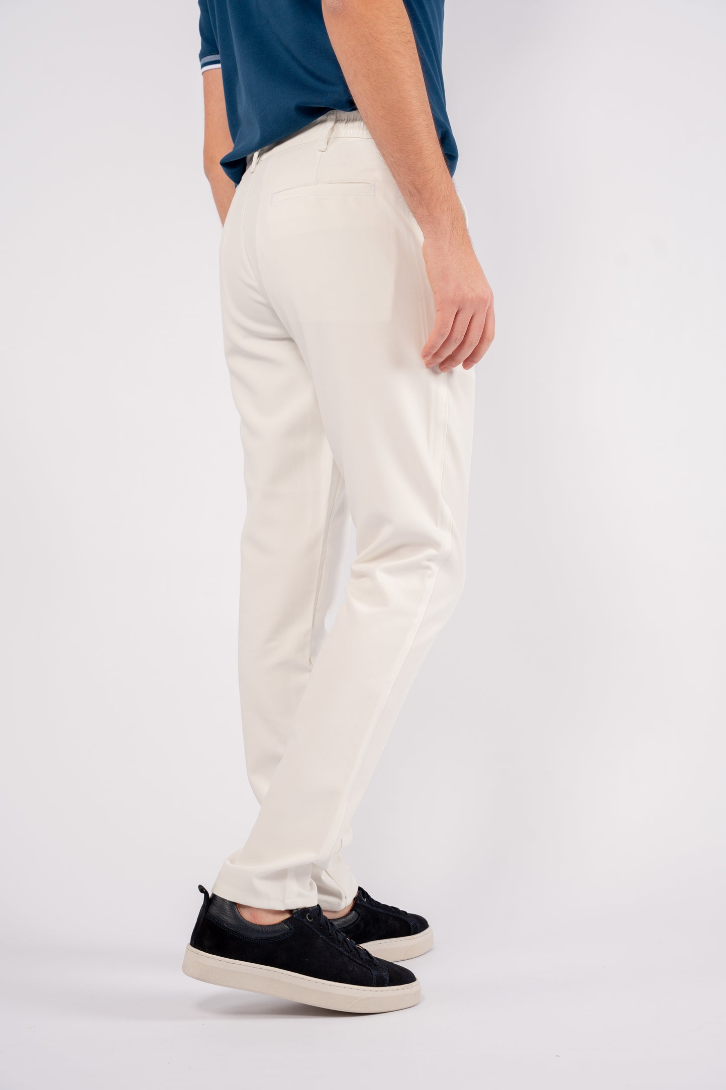 WHITE CASUAL JOGER