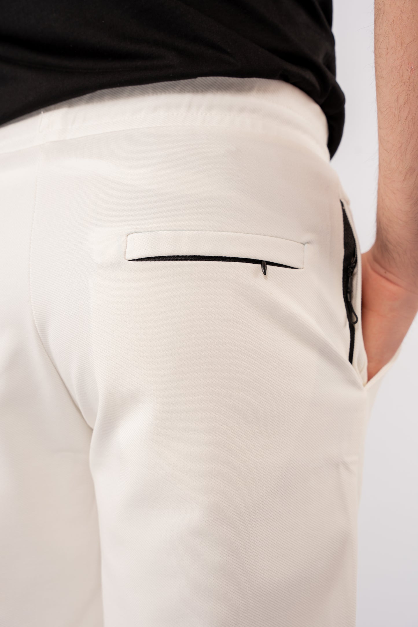 WHITE PIQUET COTTON SHORT