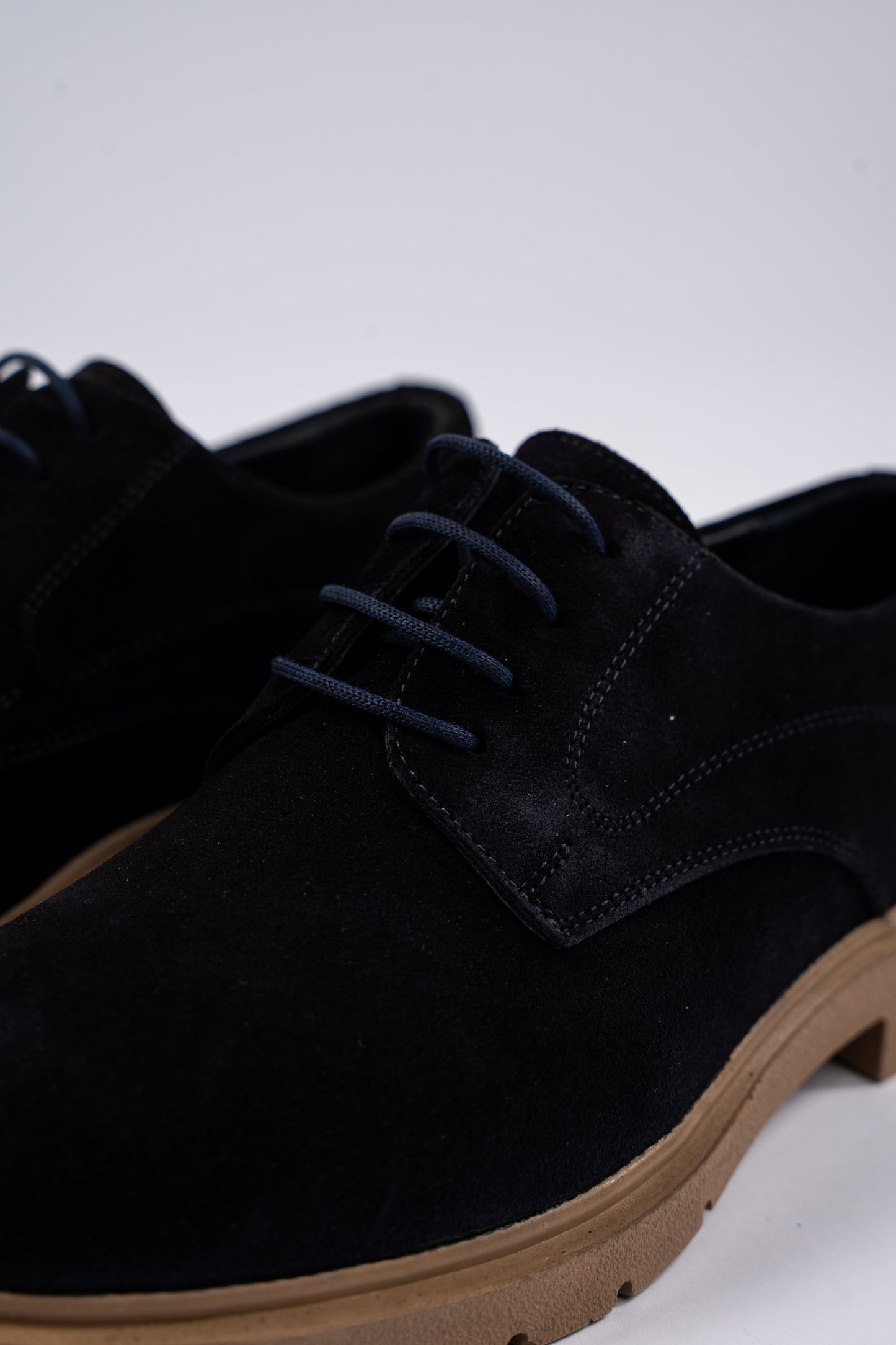 NAVY DERBY SUEDE SHOE