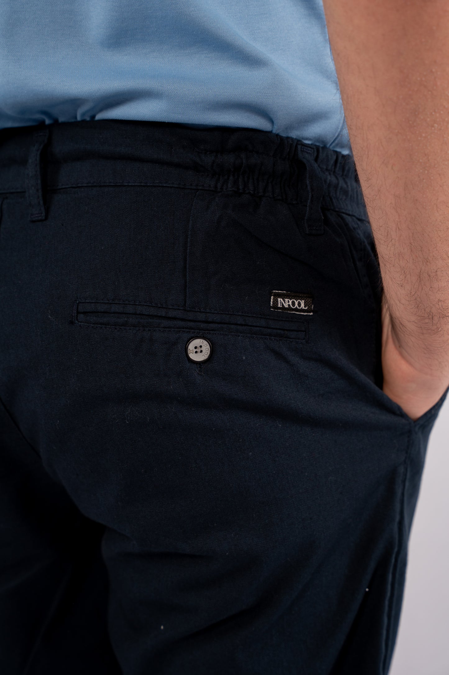 NAVY LINEN SHORT