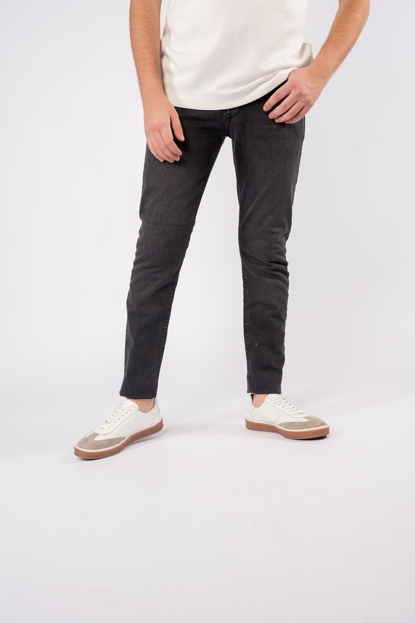 GREY SLIM FIT DENIM