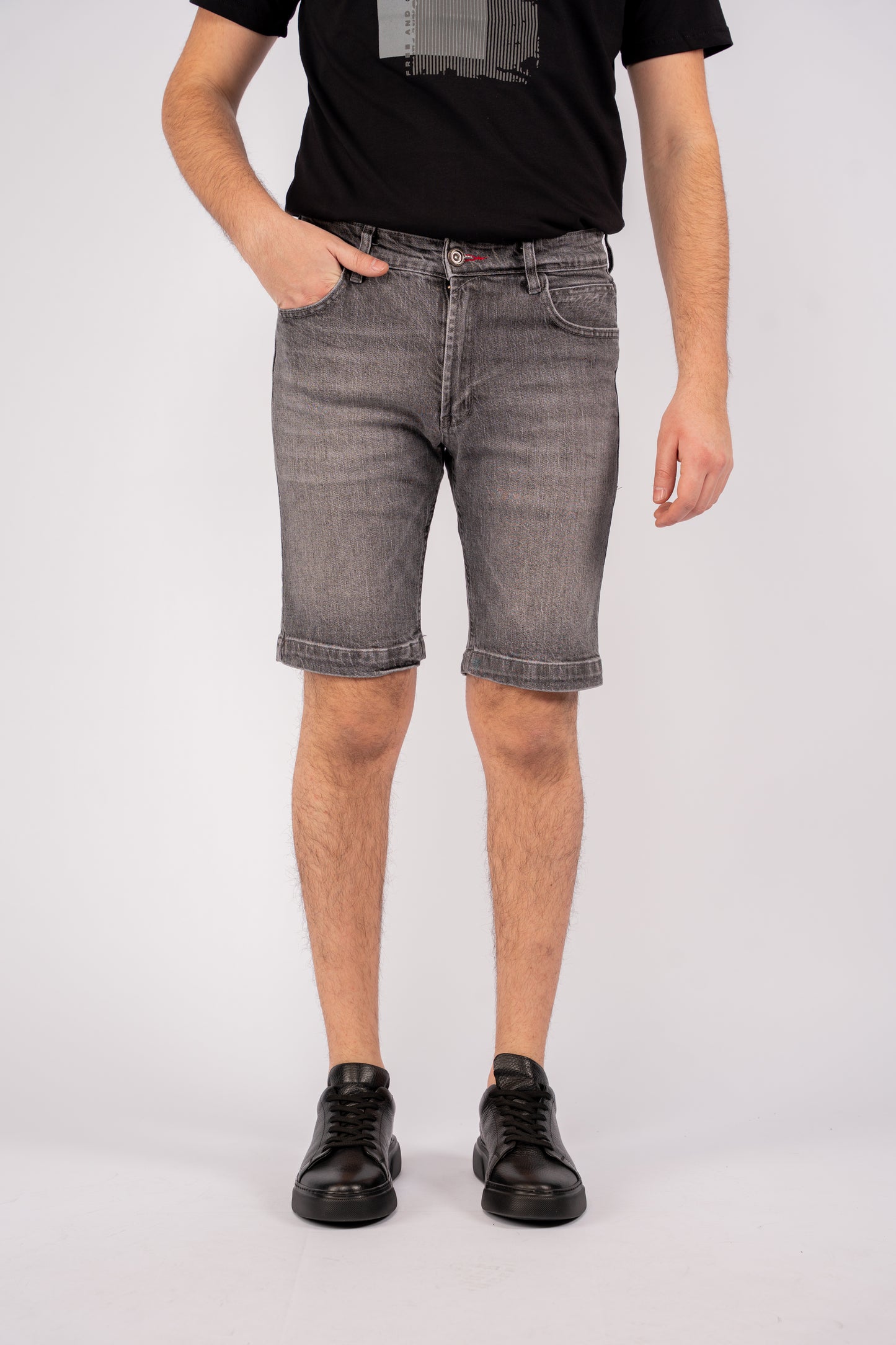 GREY DENIM SHORT