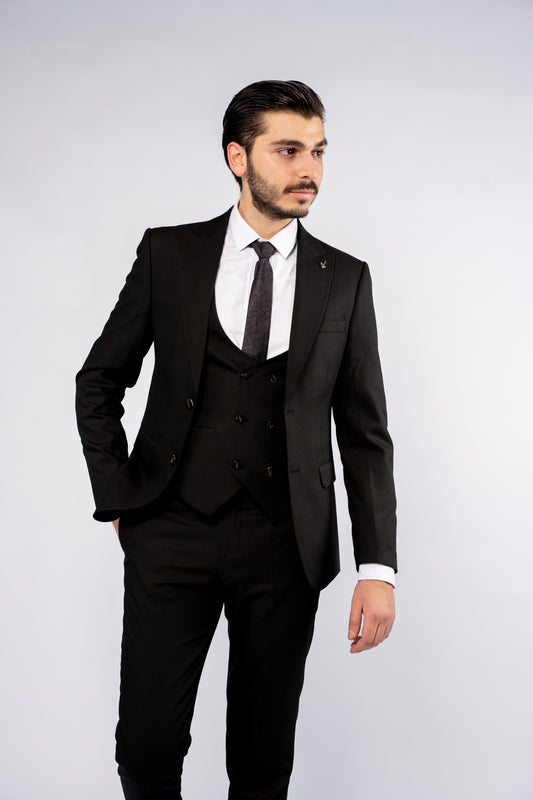 BLACK SUIT 2 BUTTON BLAZER