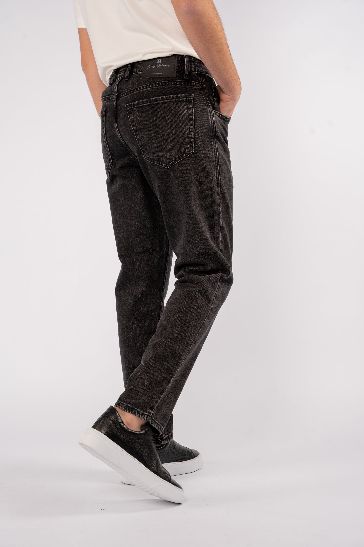 DARK GREY BOYFRIEND DENIM