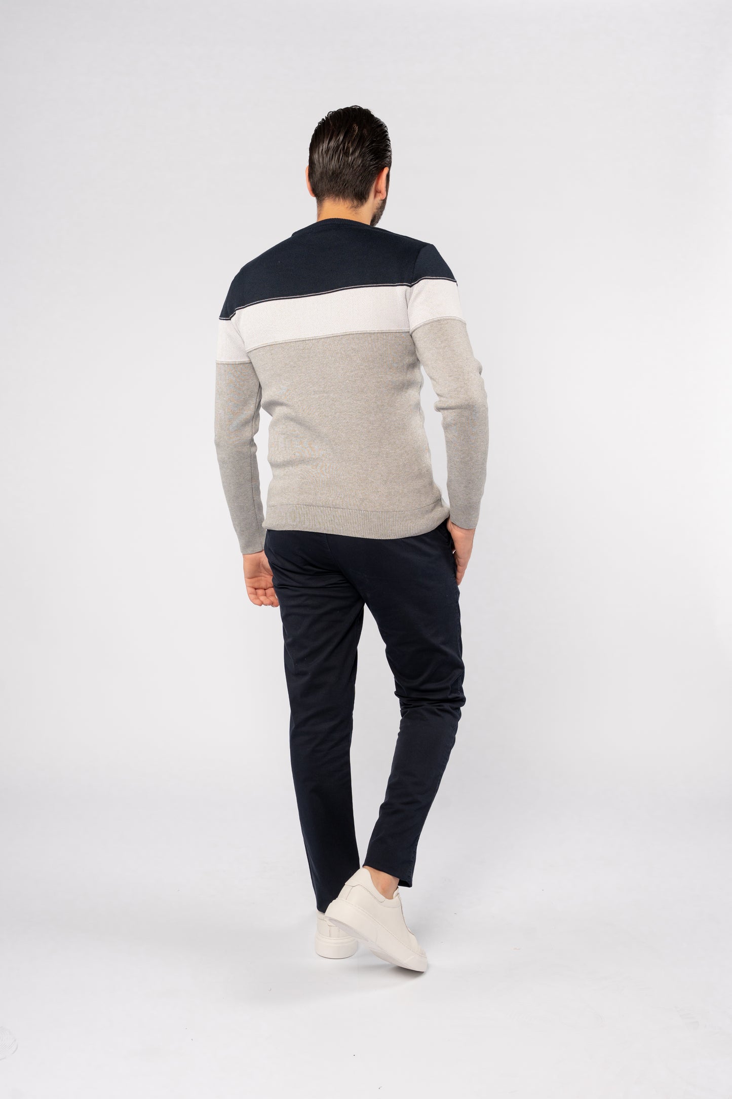 GREY TRIO COLOR SWEATER