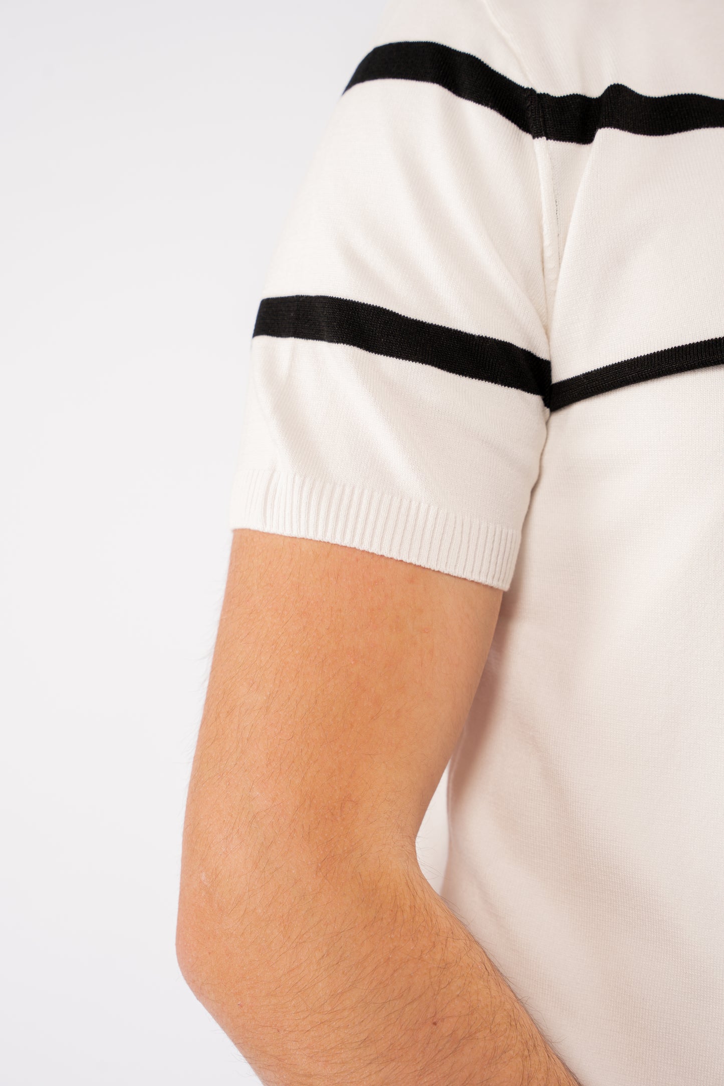 WHITE BLACK LINES ZIPPER POLO