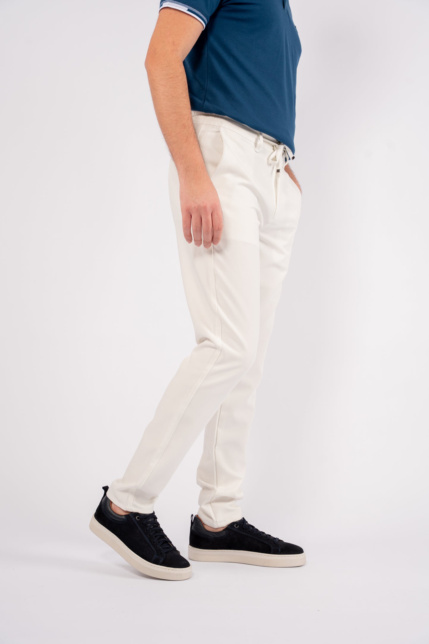 WHITE CASUAL JOGER