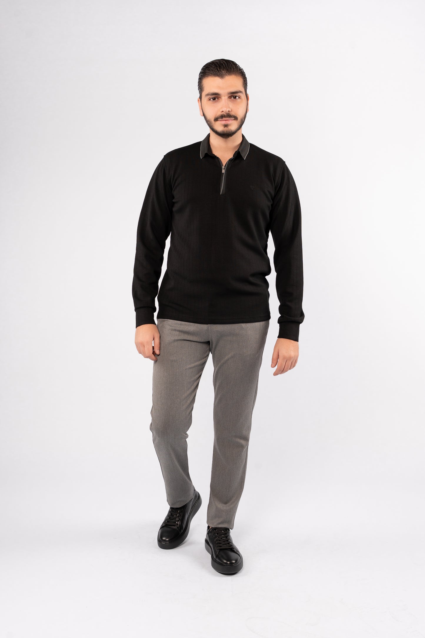 BLACK POLO ZIPPER SWEATER