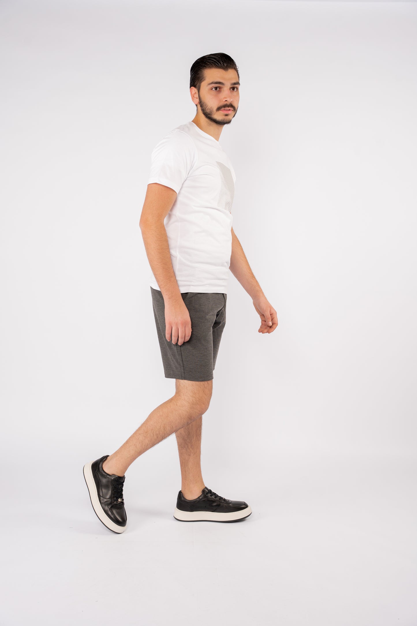WHITE PATTERNED TSHIRT