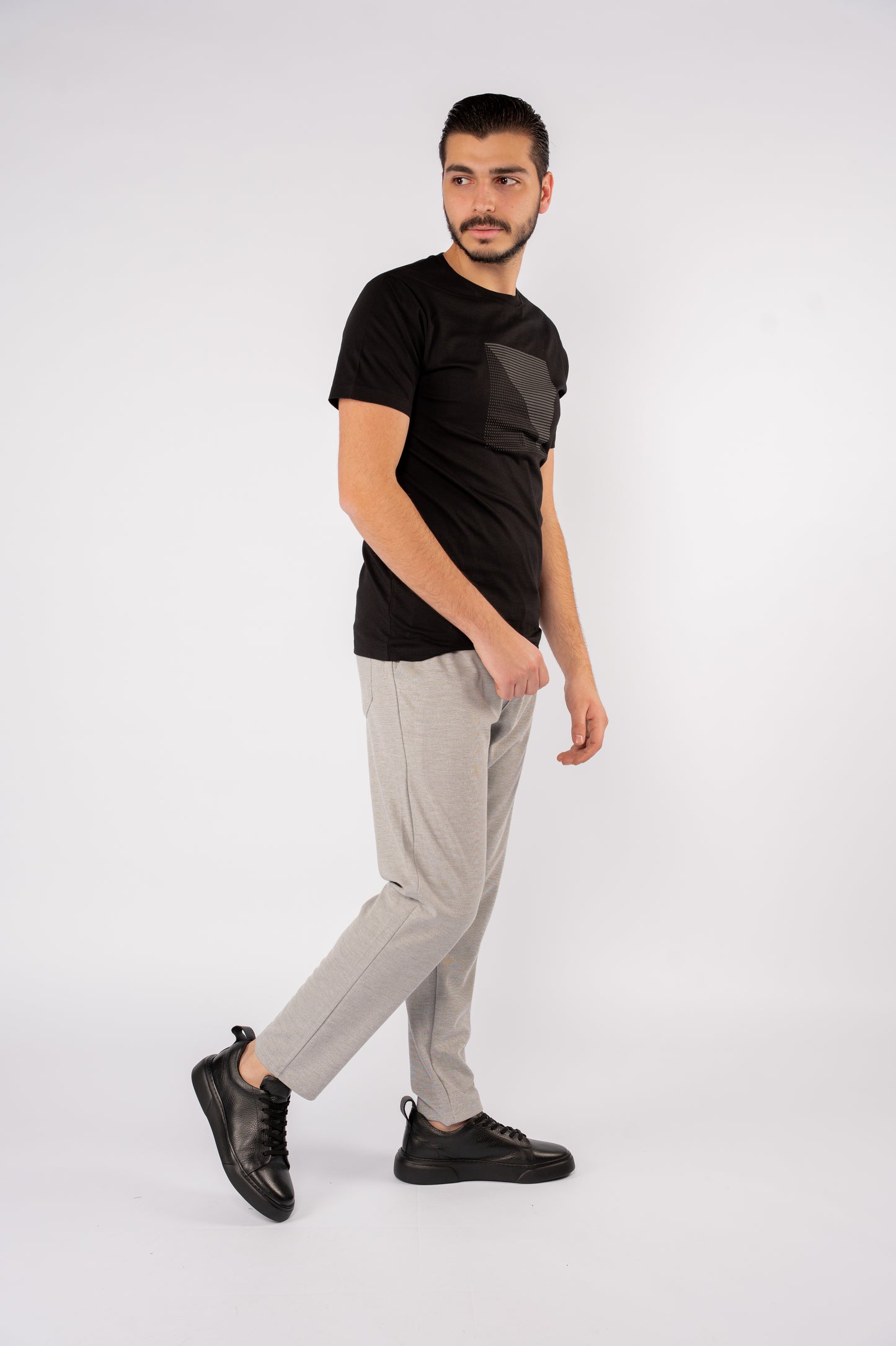 BLACK PATTERNED TSHIRT
