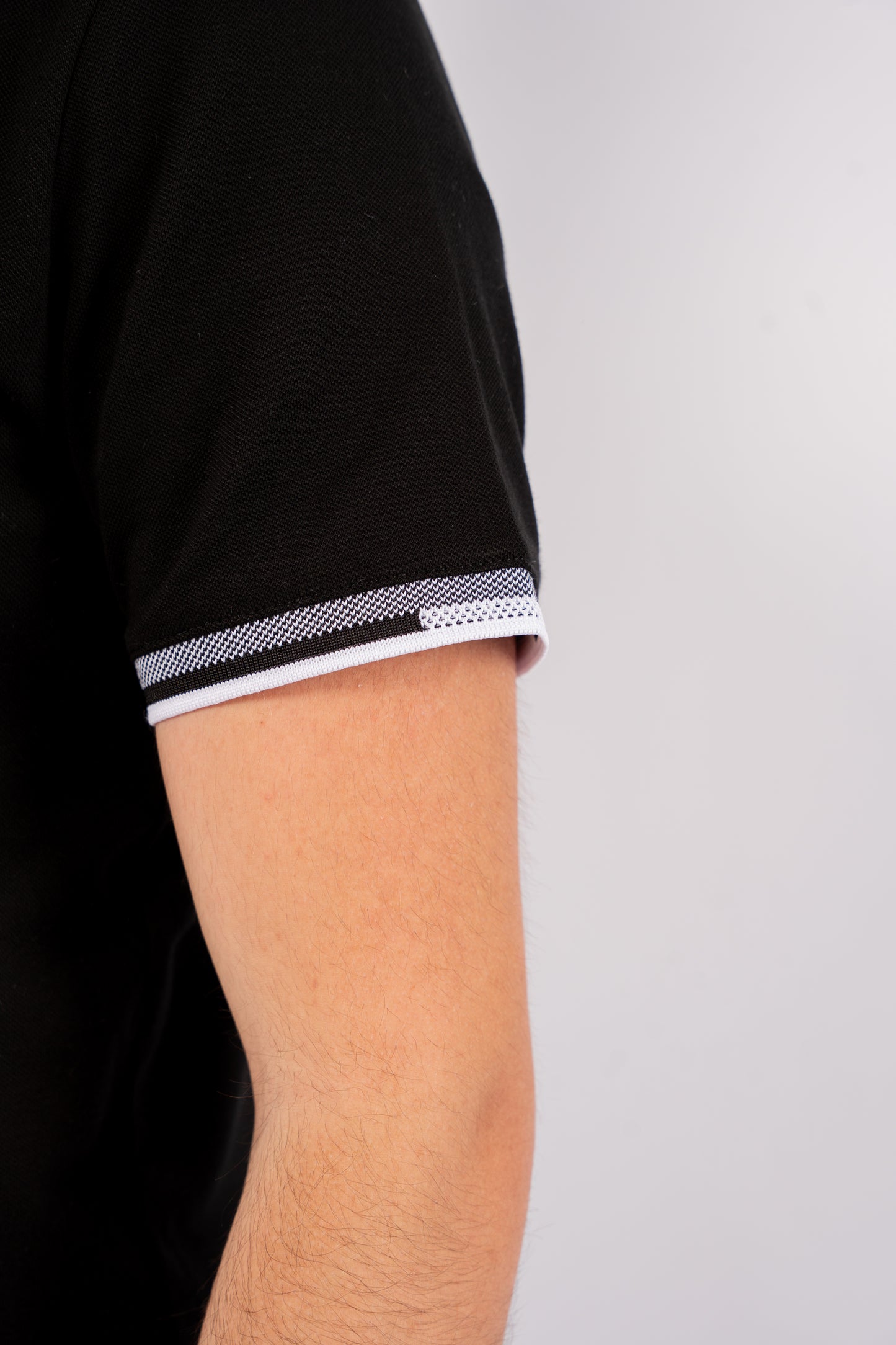 BLACK BUTTON COLLAR POLO