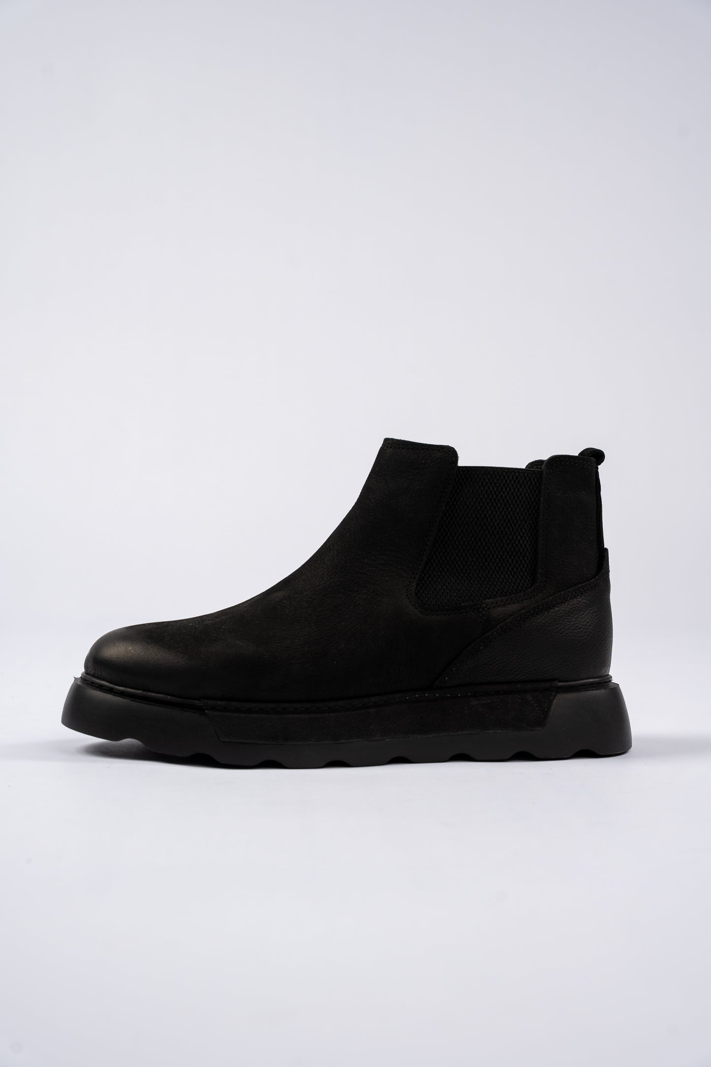 BLACK CASUAL CHELSEA BOOTS
