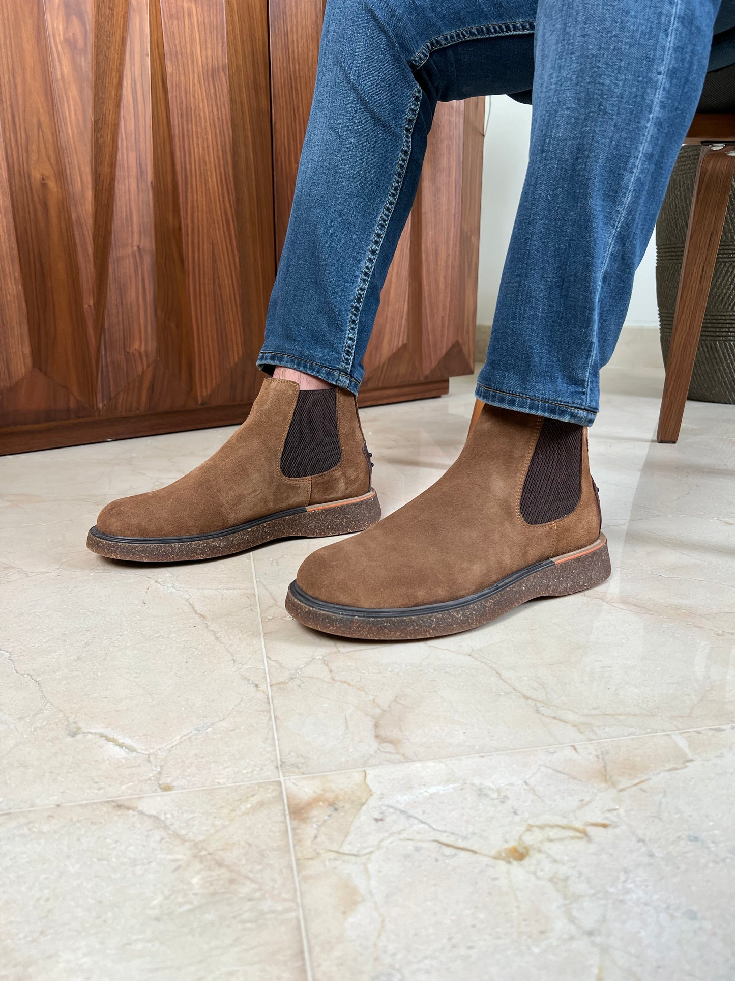 HAVANA SUEDE CHELSEA BOOTS