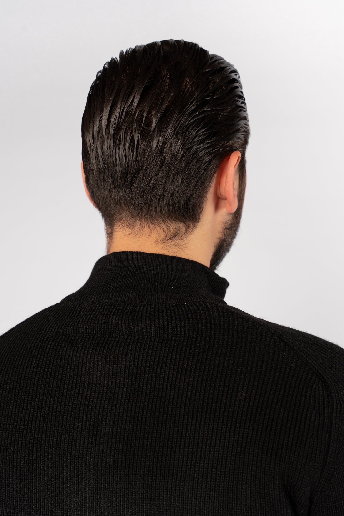 BLACK KNITTED HIGHNECK ZIPPER SWEATER