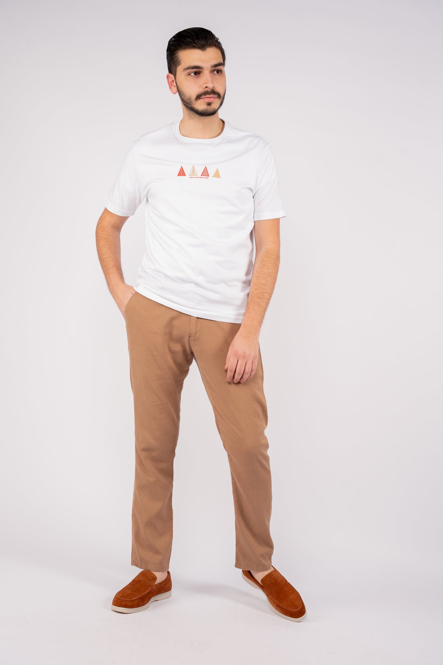WHITE TRIANGLES TSHIRT
