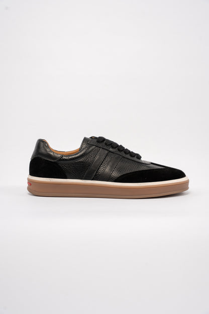 BLACK RETRO SNEAKER