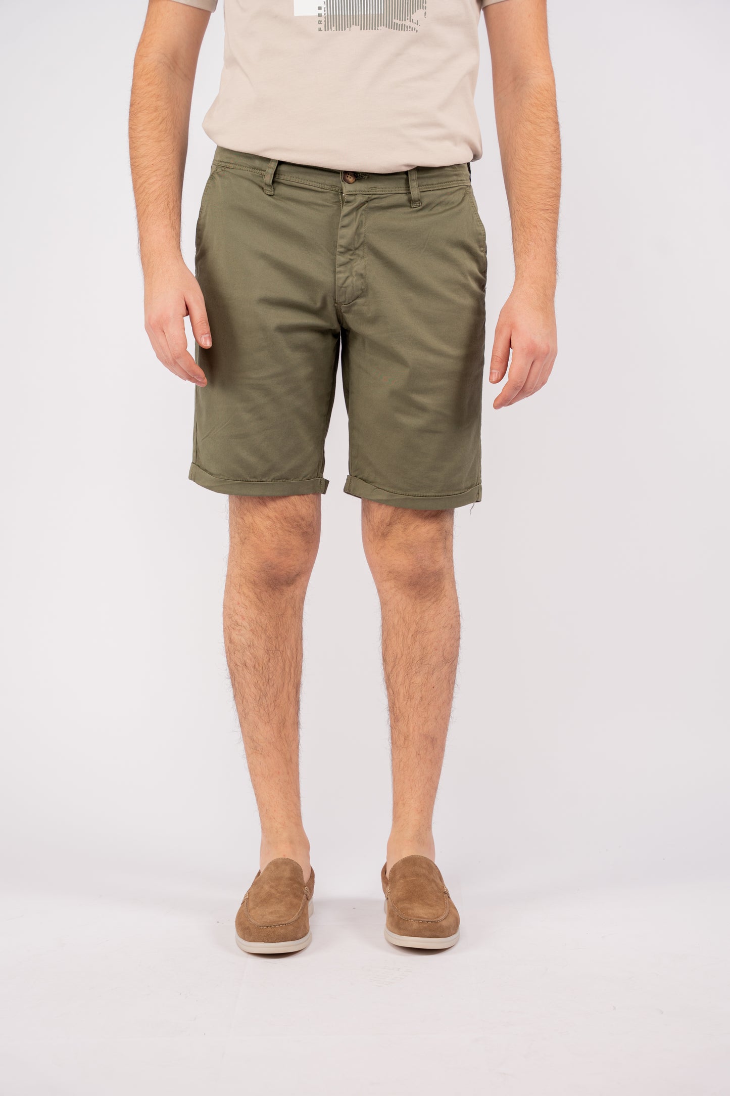 OLIVE CHINO SHORT