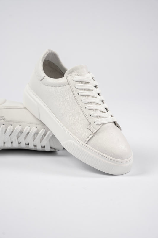 WHITE LEATHER SNEAKER