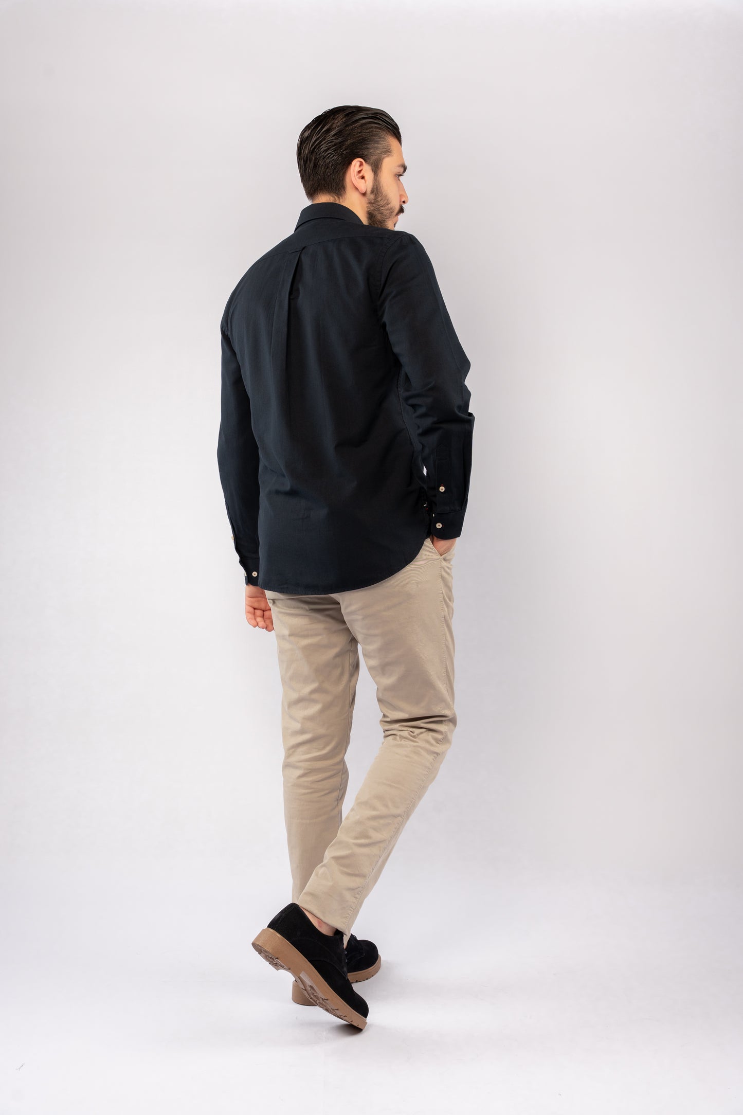 NAVY TIMELESS OXFORD SHIRT