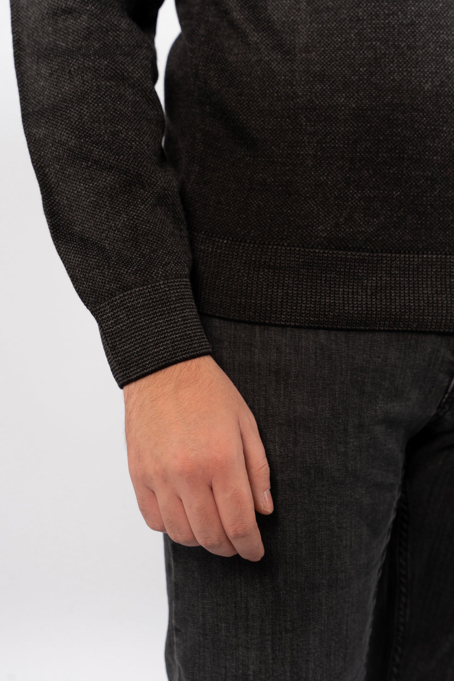 BLACK CASUAL TURLENECK