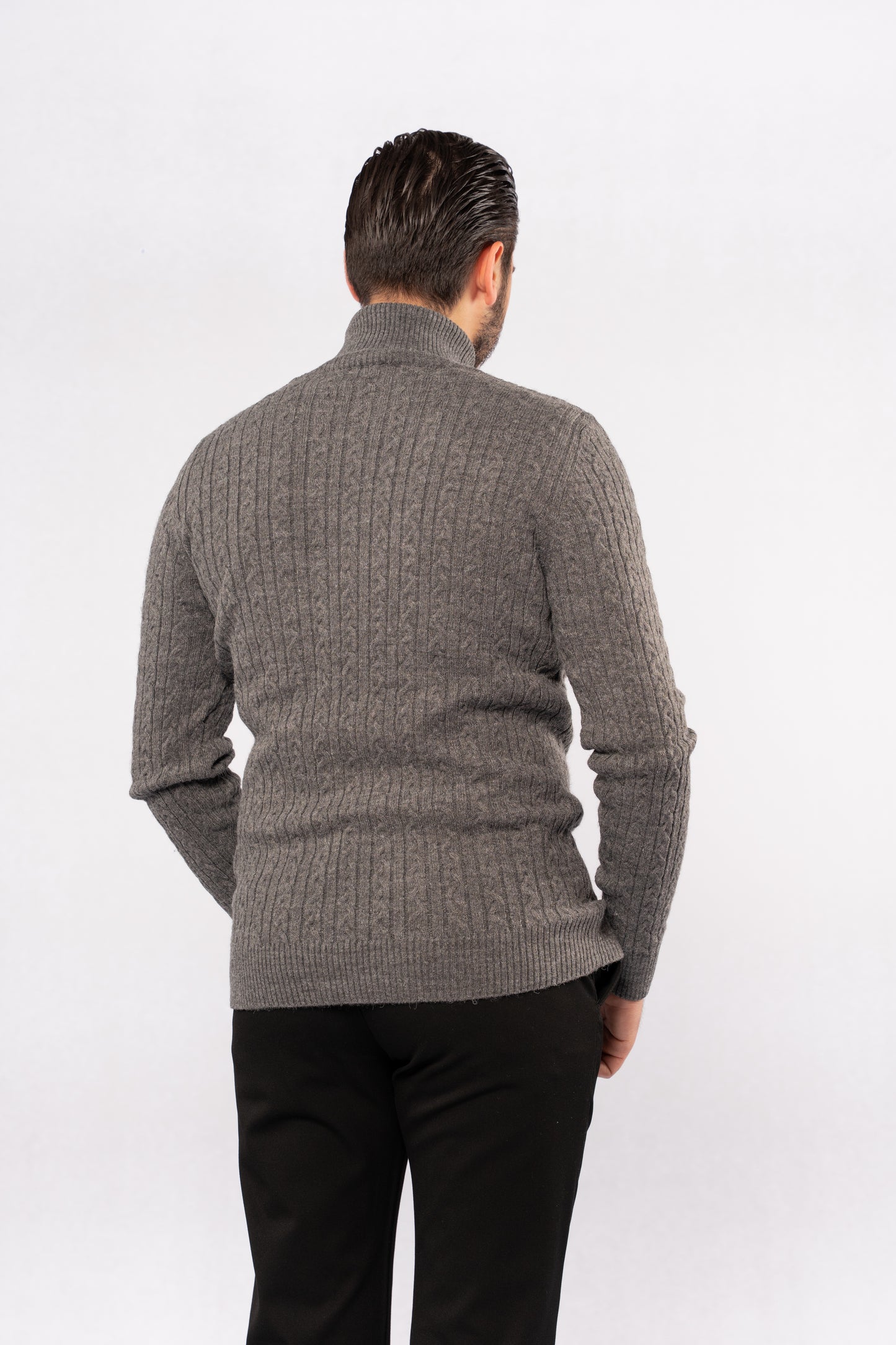 GREY PATTERNED TURTLENECK