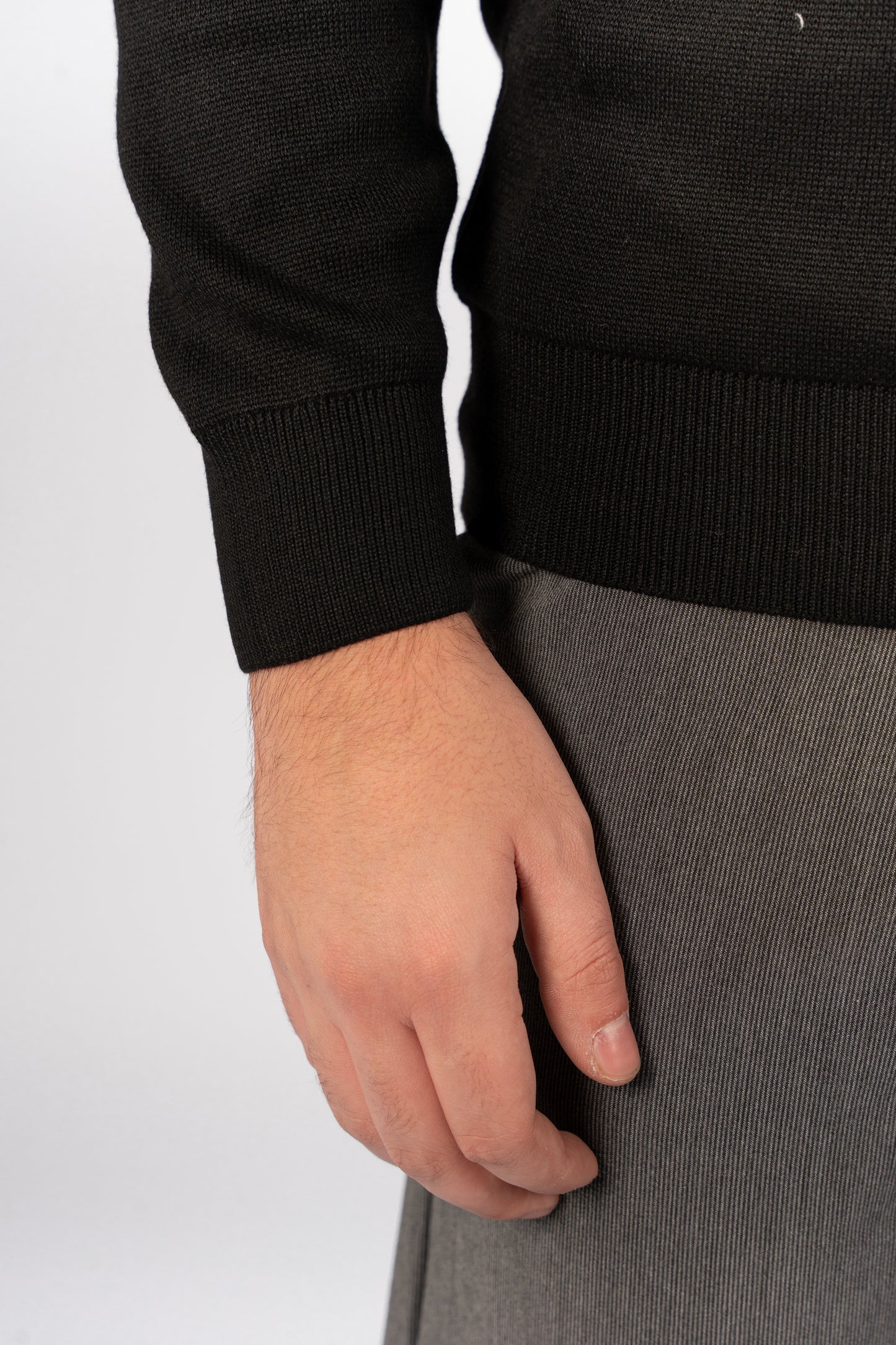 BLACK CASUAL KNITTED SWEATER