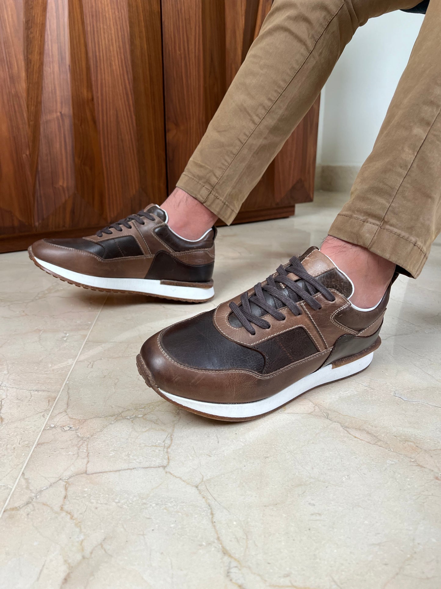 BROWN MIXED SNEAKER