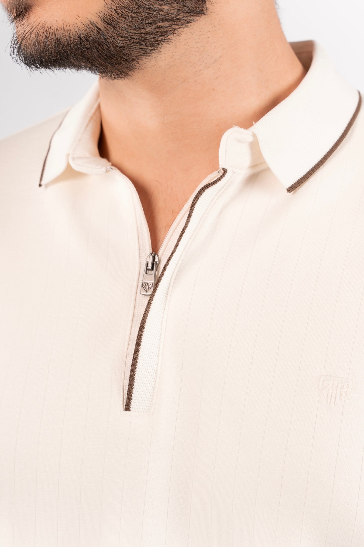 WHITE POLO ZIPPER SWEATER