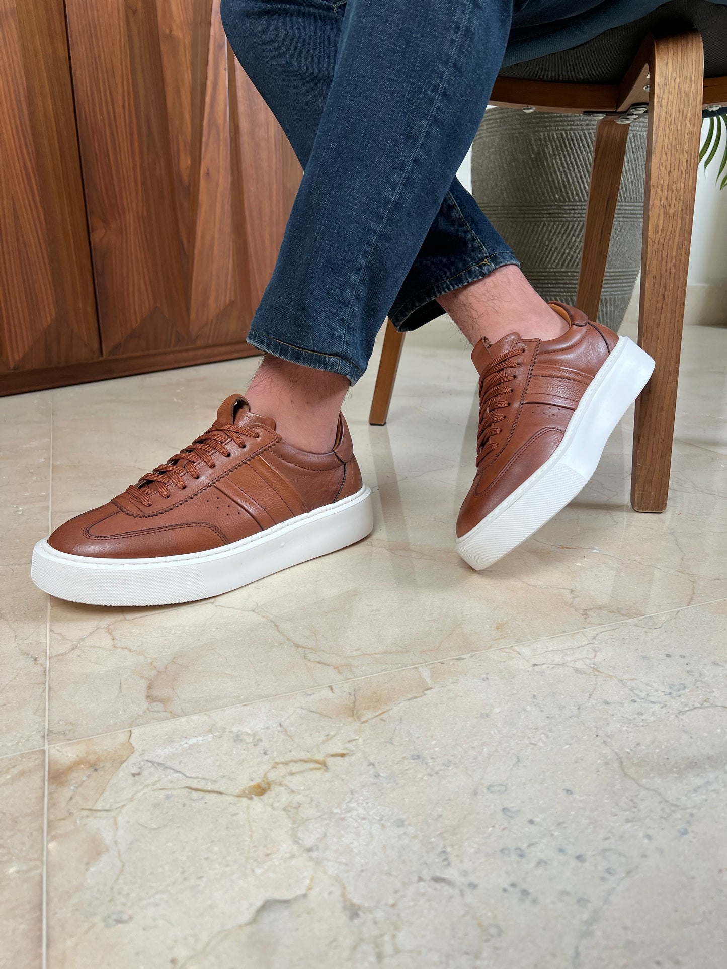 HAVANA HIGH SOLE SNEAKER