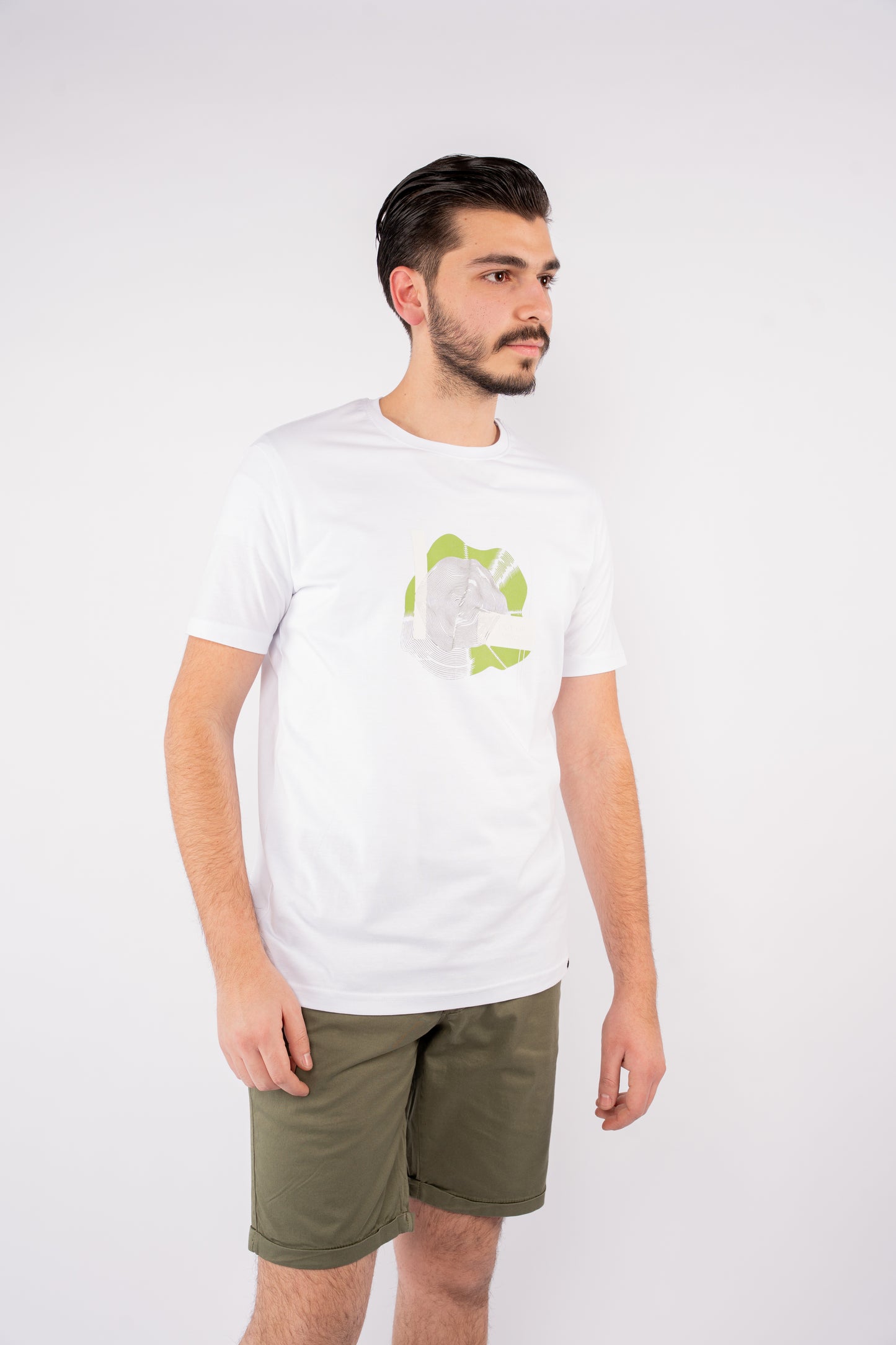 WHITE PATTERNED TSHIRT