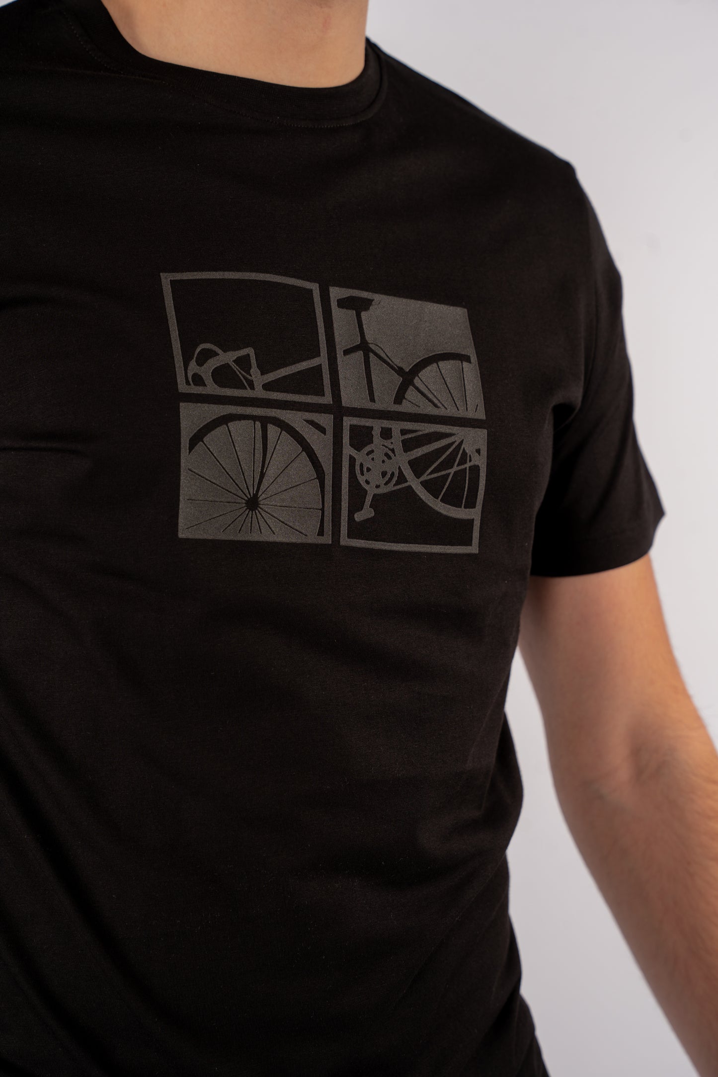 BLACK BICYCLE TSHIRT