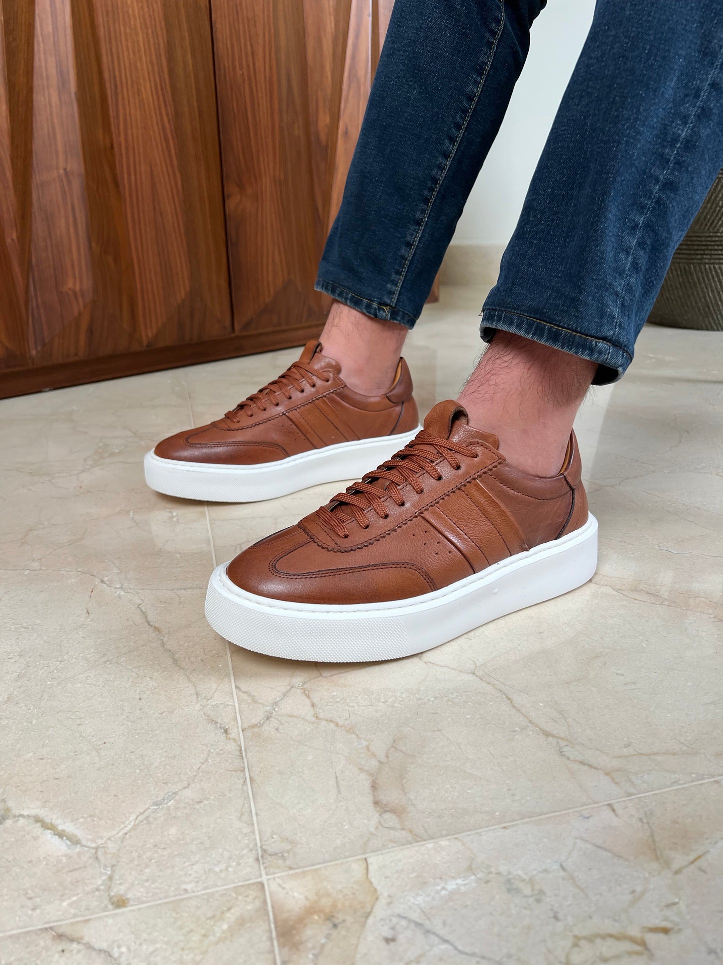 HAVANA HIGH SOLE SNEAKER